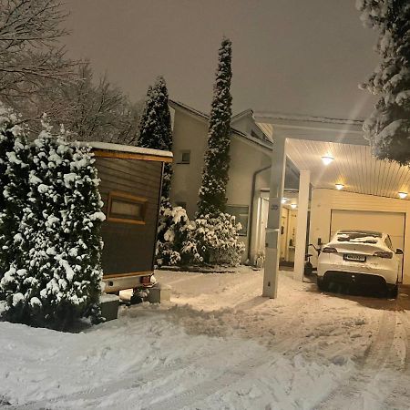 Saunallinen Vierasmaja 1 Km Foeriltae Aurajoelta Turku Exterior photo